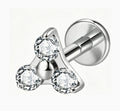 ASTM F136 Titanium Threaded Labret – Dreieck Design | 8mm | 1,2mm | Gold & Silber